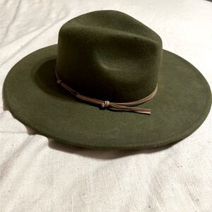 Green widebrim hat